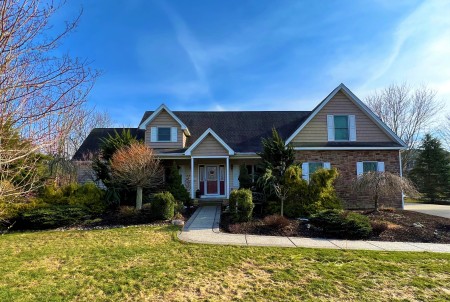 6165 Powers Rd in Orchard Park For Sale By Owner