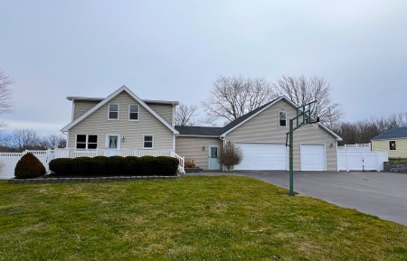 4897 Sunset Dr - SOLD! in Lockport For Sale By Owner