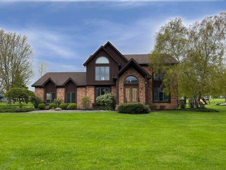 40 River Oaks Dr in Grand Island For Sale By Owner